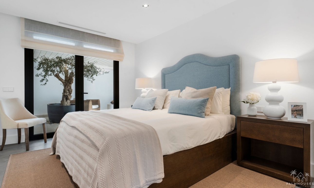 Resale - Villa - Malaga - Marbella