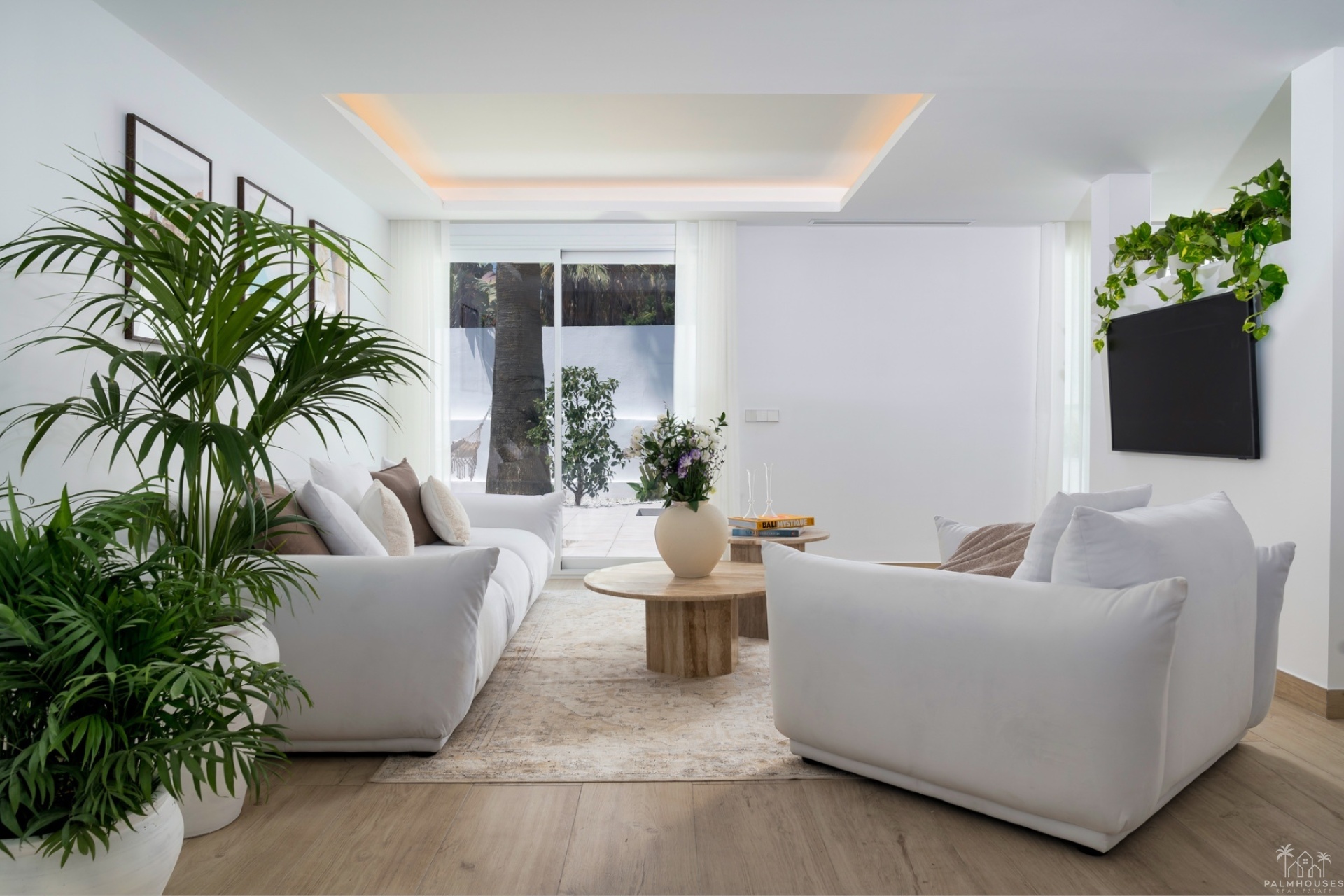 Resale - Villa - Malaga - Marbella