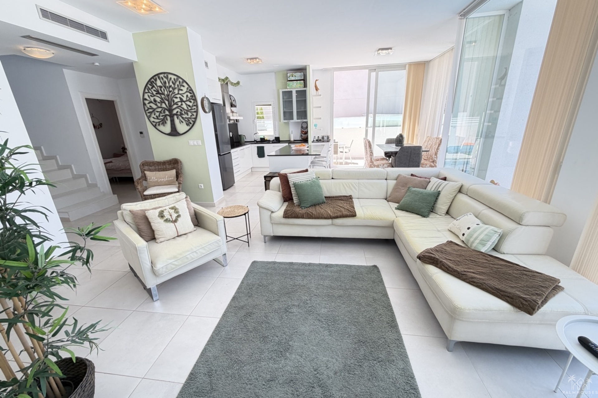 Resale - Villa - Mil Palmeras