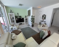 Resale - Villa - Mil Palmeras