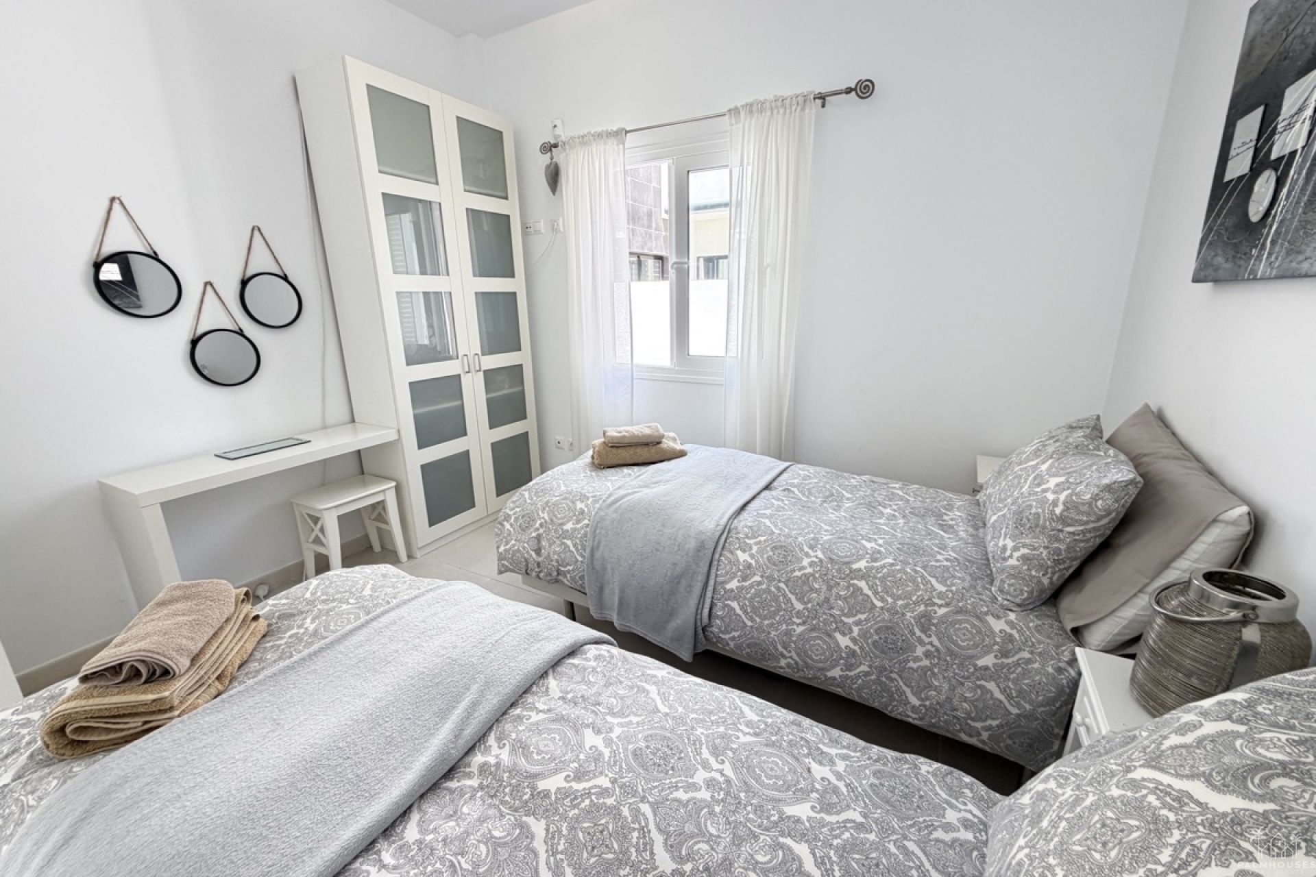 Resale - Villa - Mil Palmeras
