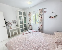 Resale - Villa - Mil Palmeras