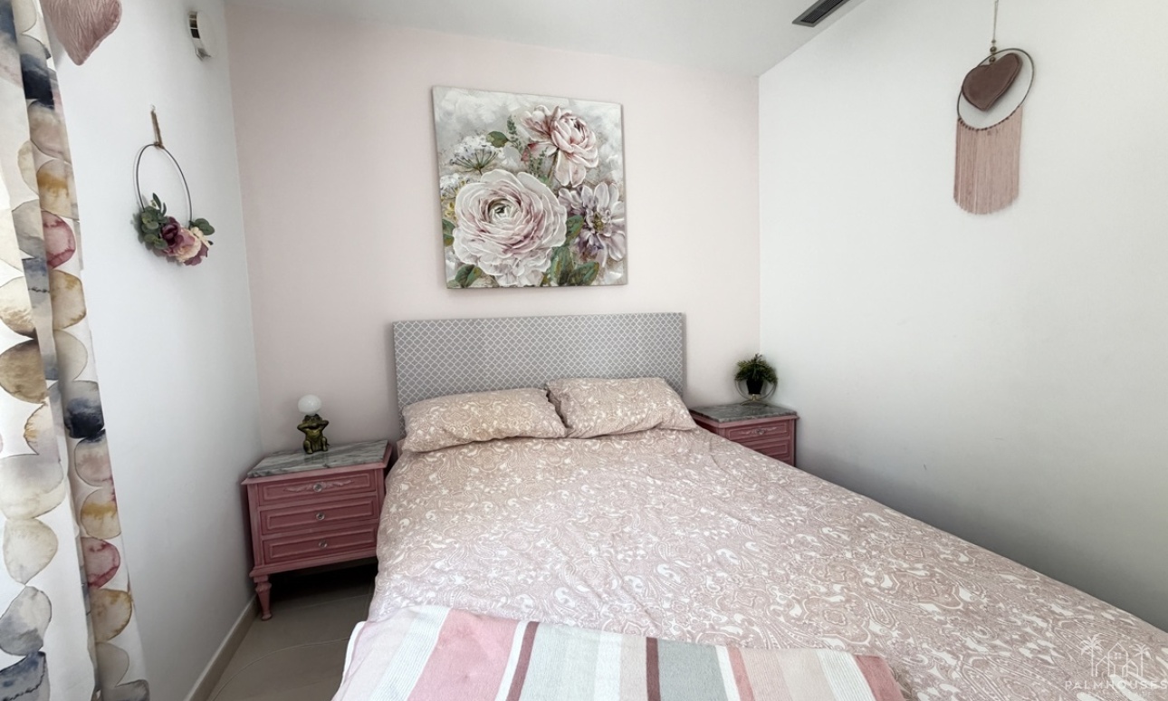 Resale - Villa - Mil Palmeras