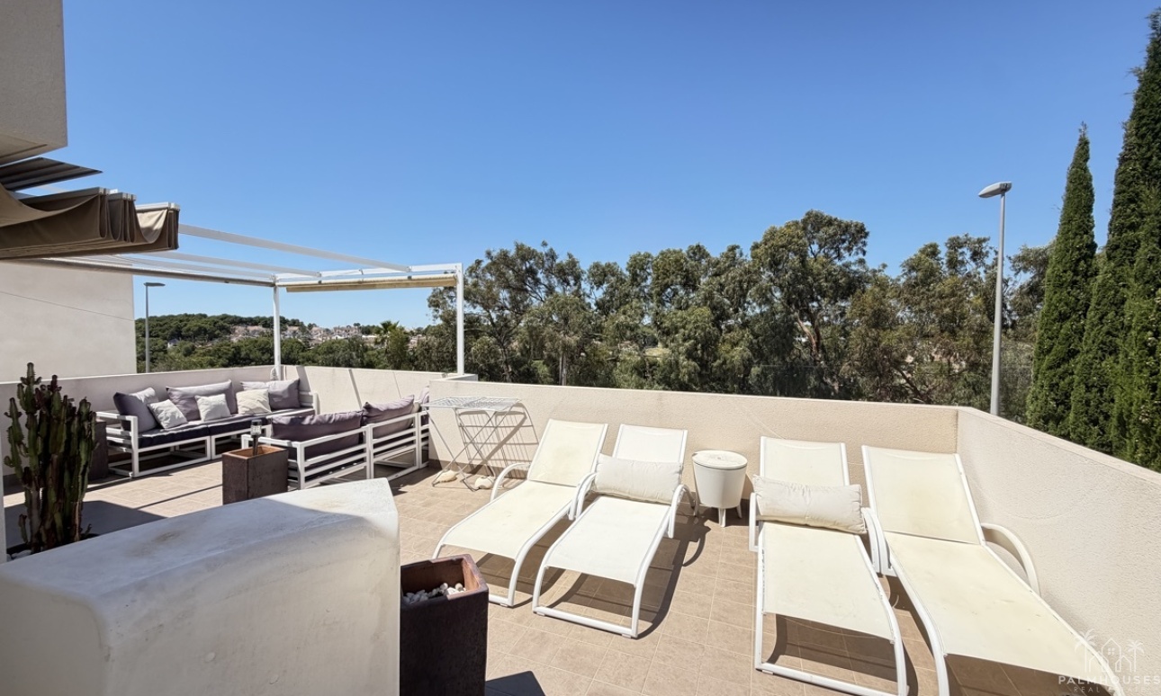 Resale - Villa - Mil Palmeras