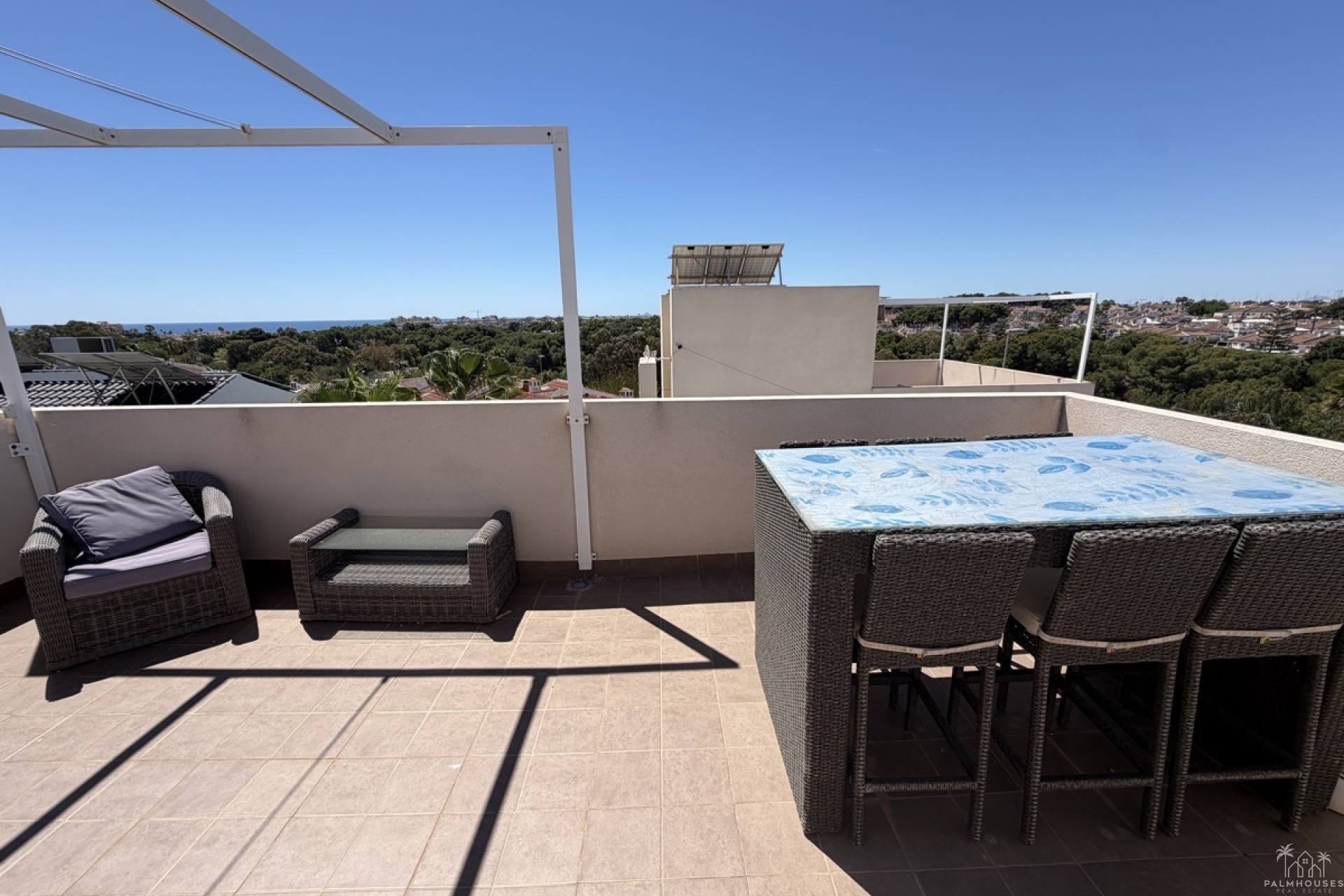 Resale - Villa - Mil Palmeras
