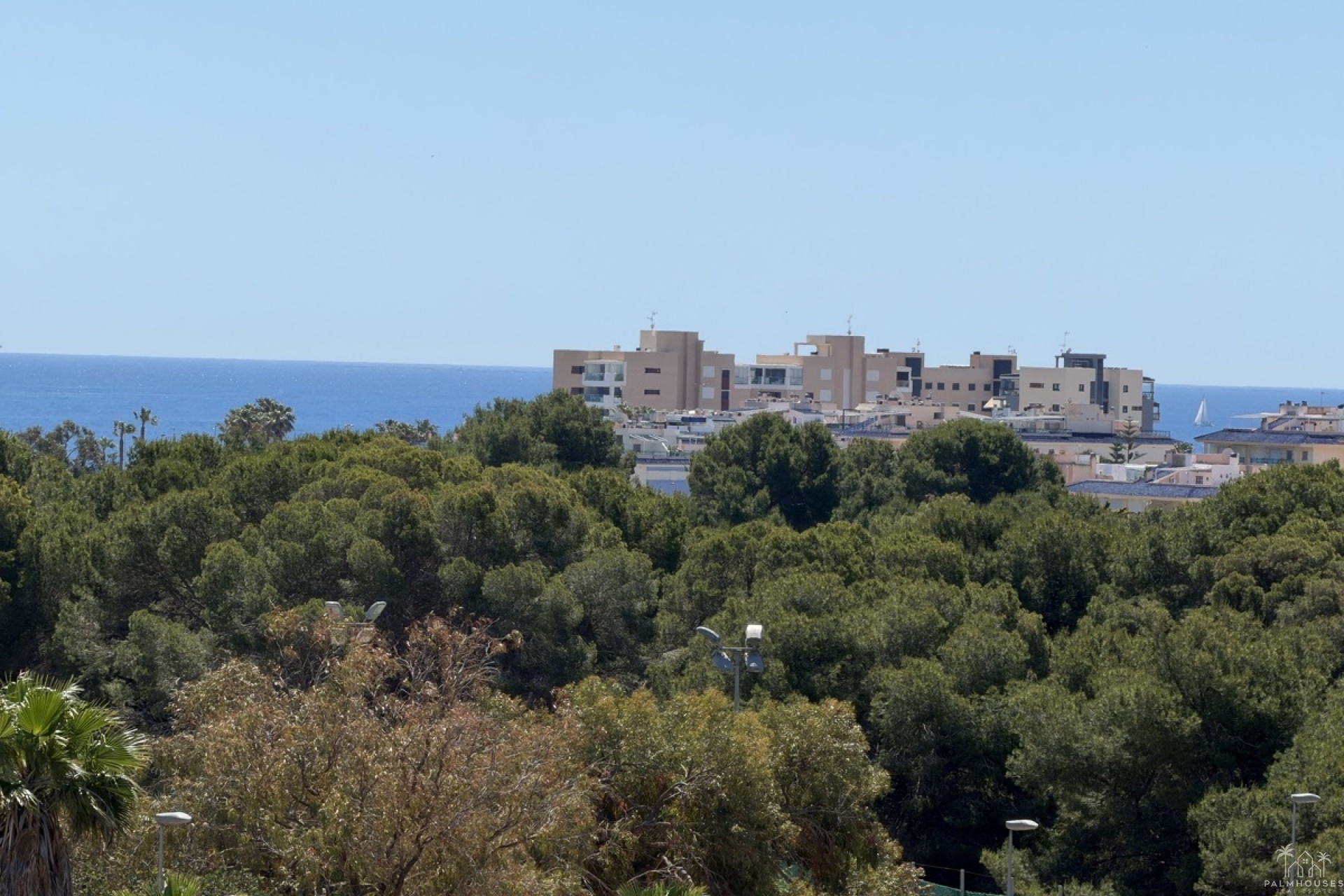 Resale - Villa - Mil Palmeras