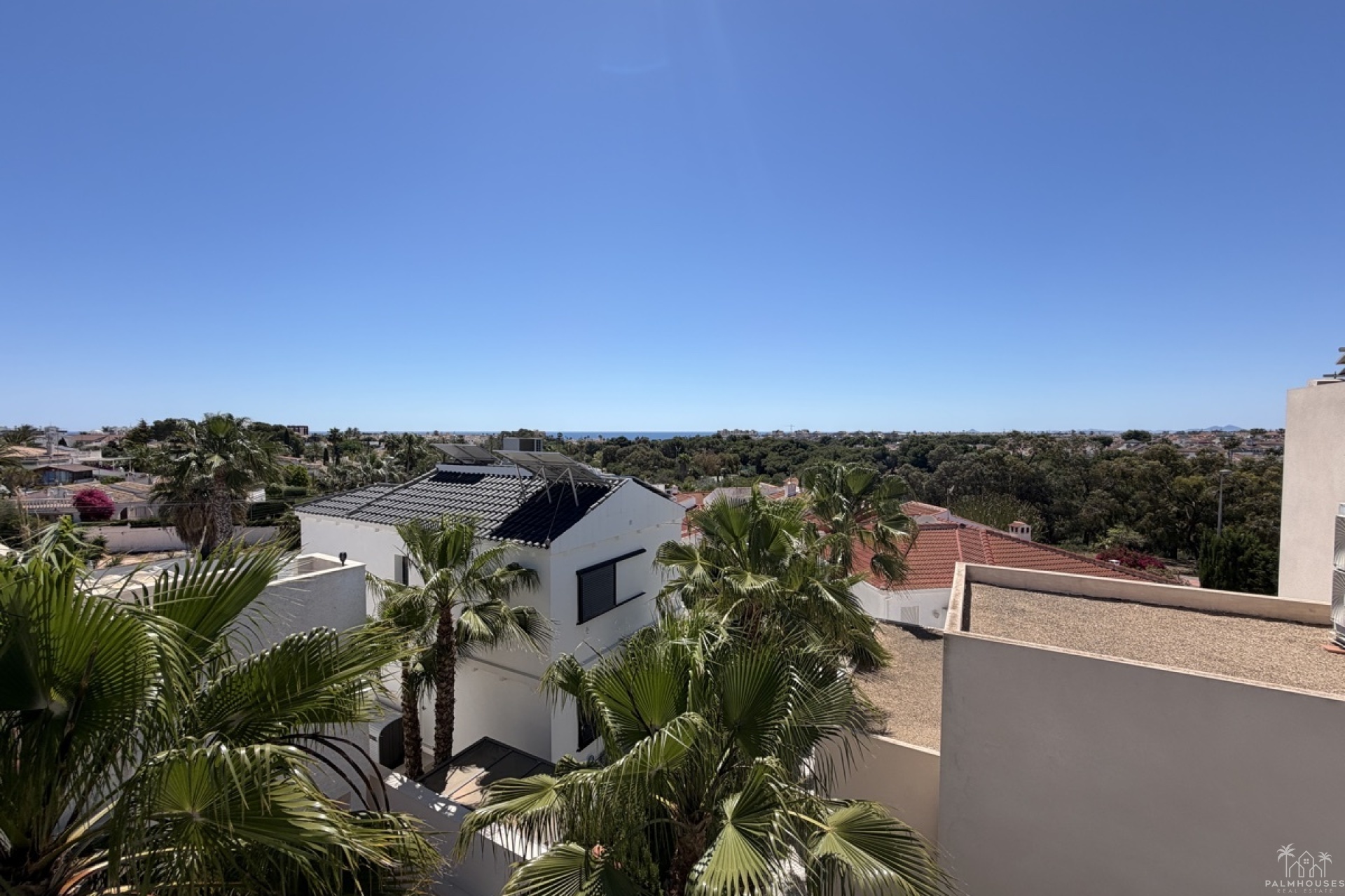 Resale - Villa - Mil Palmeras