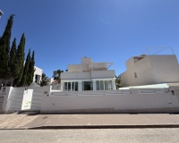 Resale - Villa - Mil Palmeras