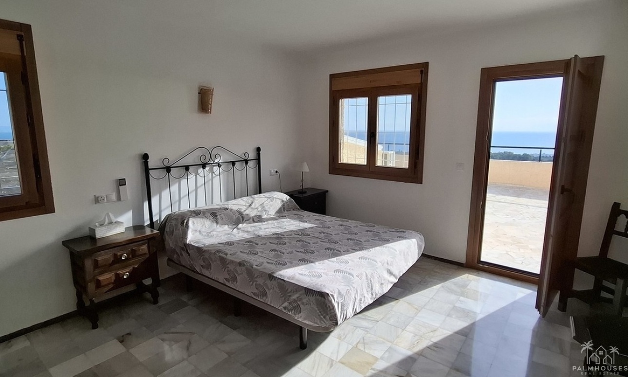 Resale - Villa - Mojacar