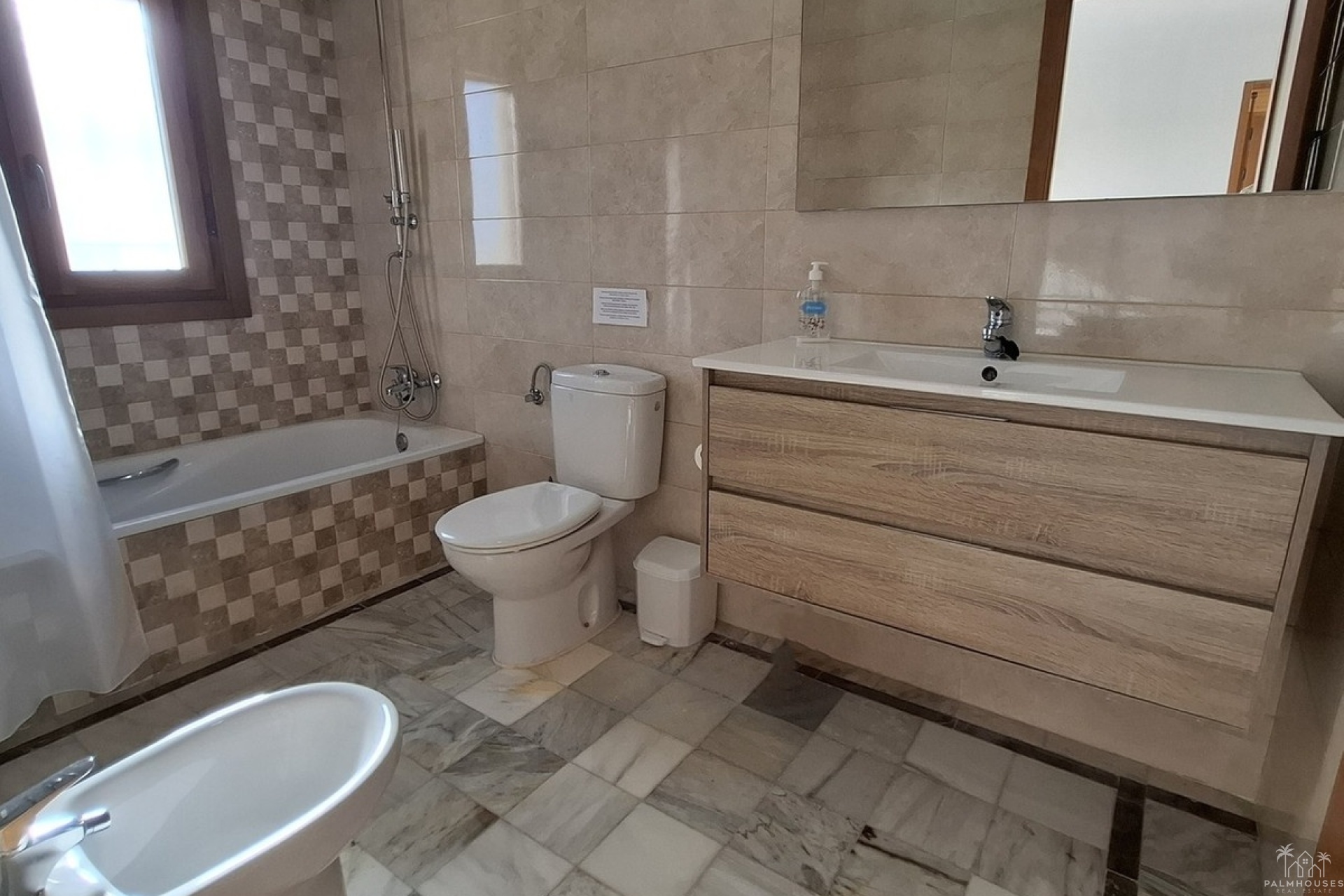 Resale - Villa - Mojacar