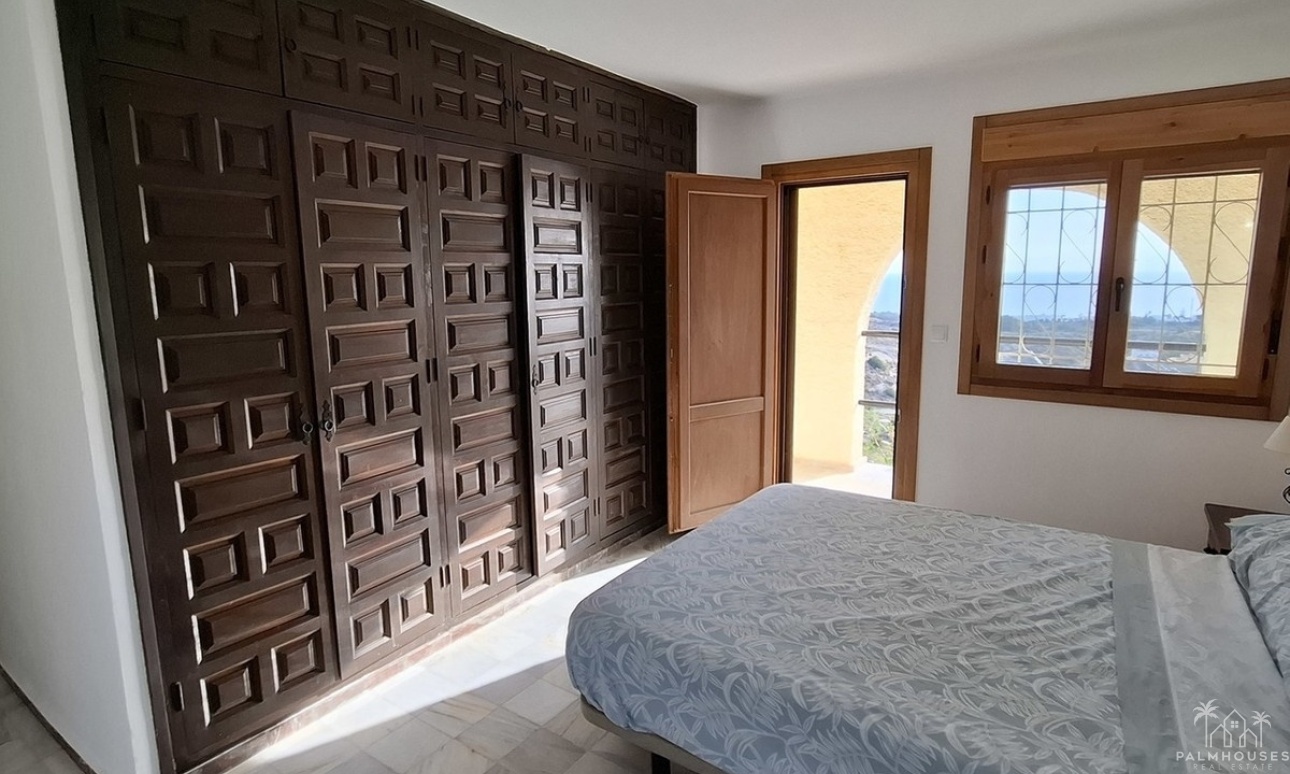 Resale - Villa - Mojacar