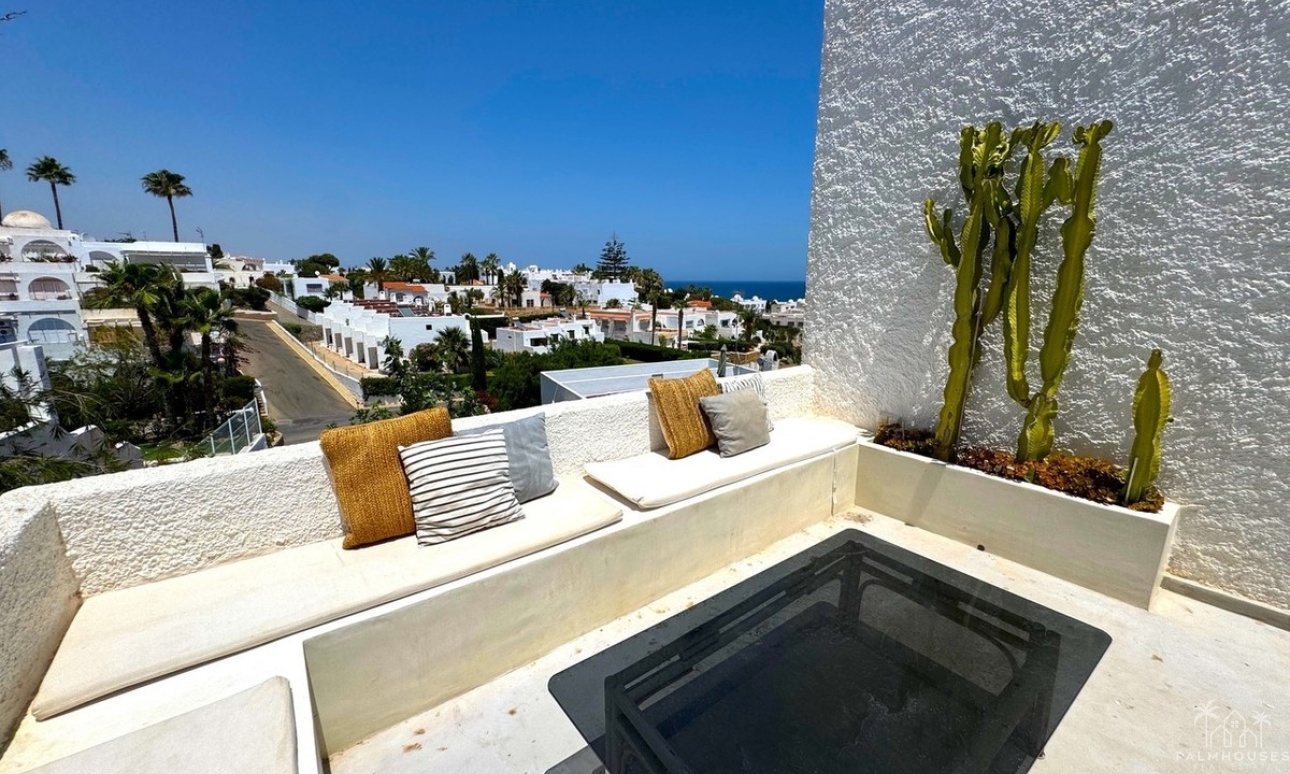 Resale - Villa - Mojacar