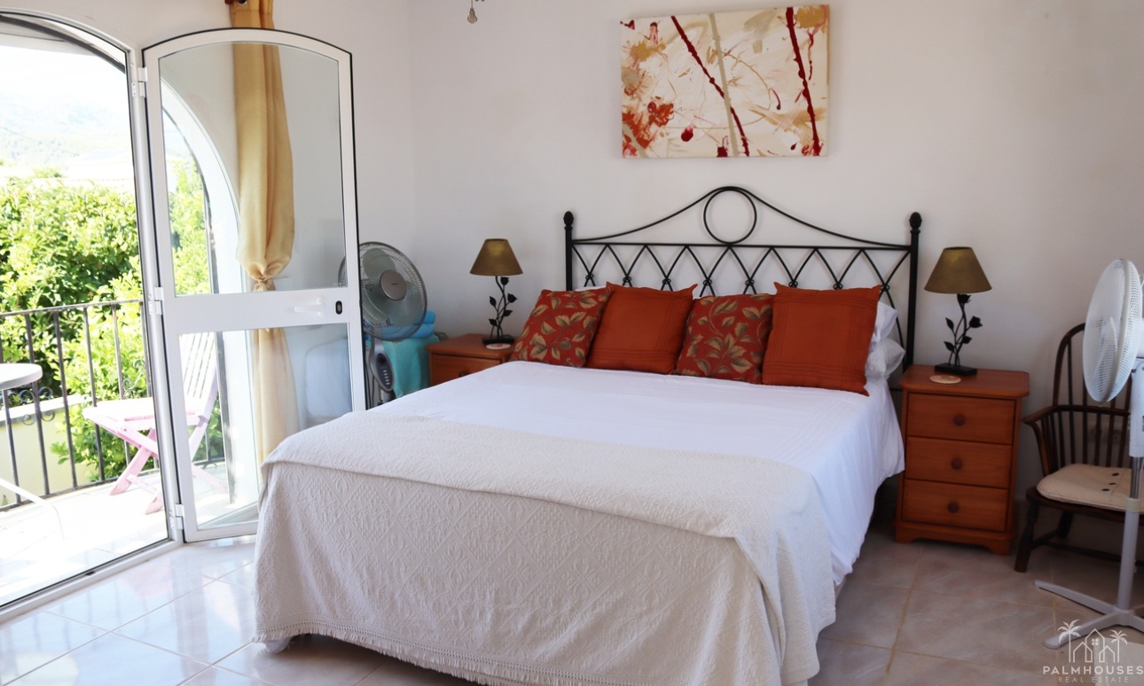 Resale - Villa - Orba - Inland