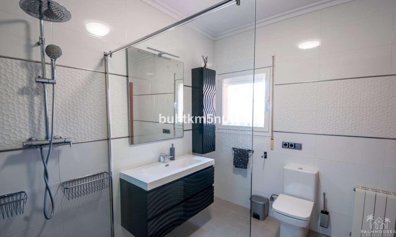 Resale - Villa - Orba - Orba Centro