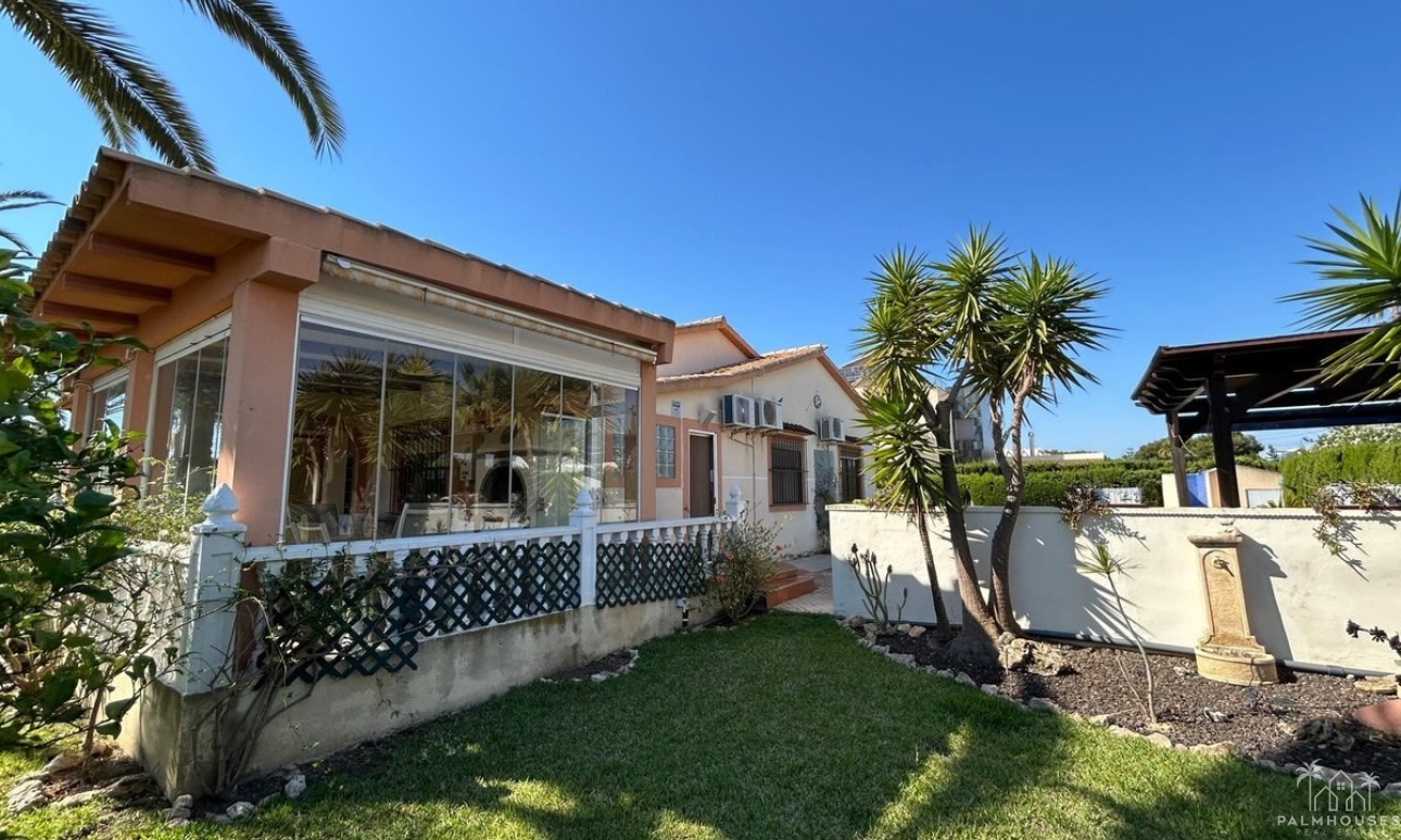 Resale - Villa - Orihuela - Cabo Roig