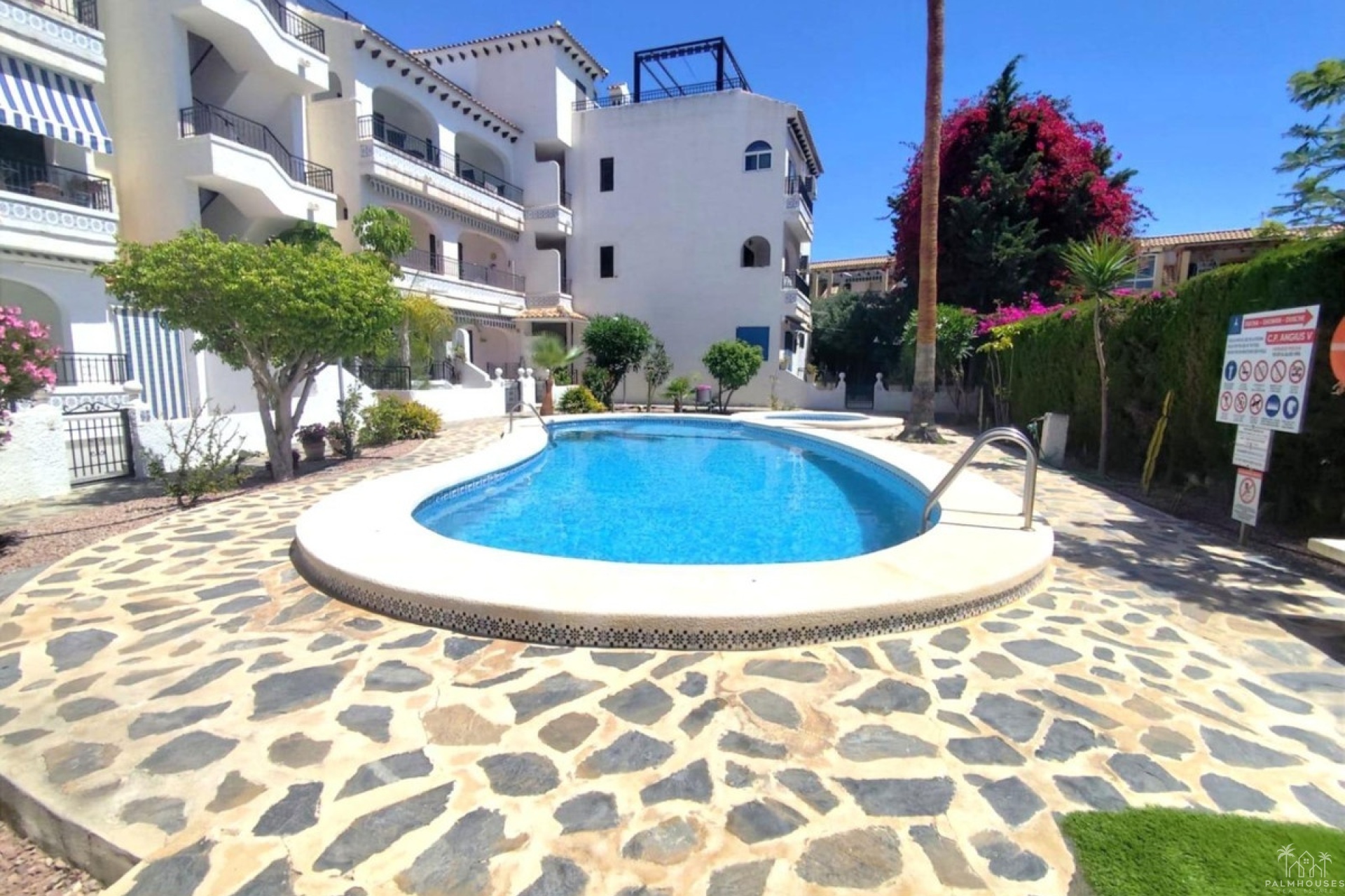 Resale - Villa - Orihuela - Cabo Roig