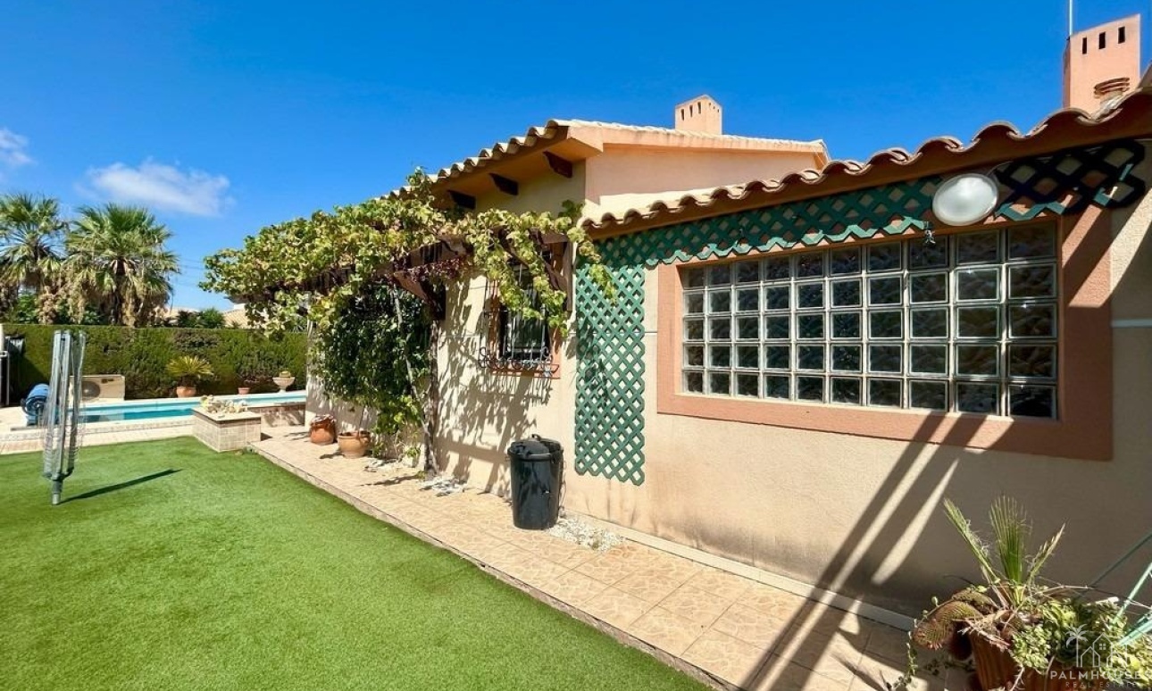 Resale - Villa - Orihuela Costa - Aguamarina