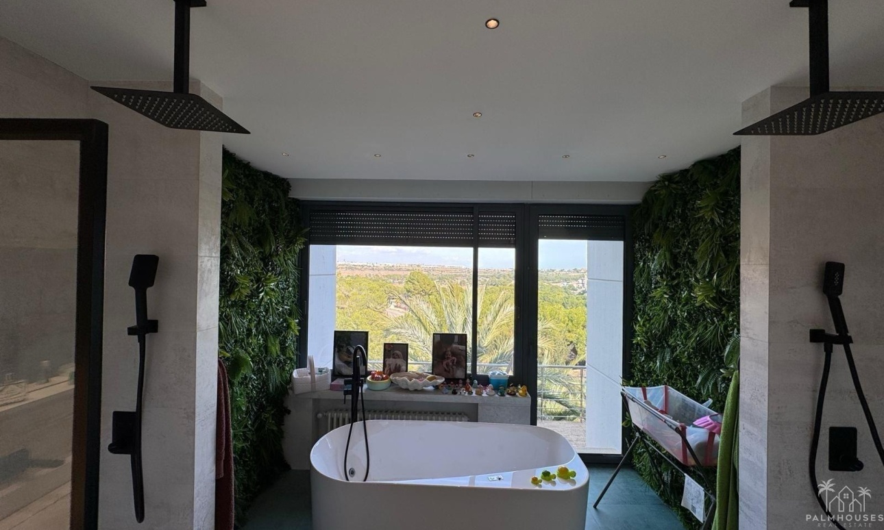 Resale - Villa - Orihuela Costa - Altos De Campoamor
