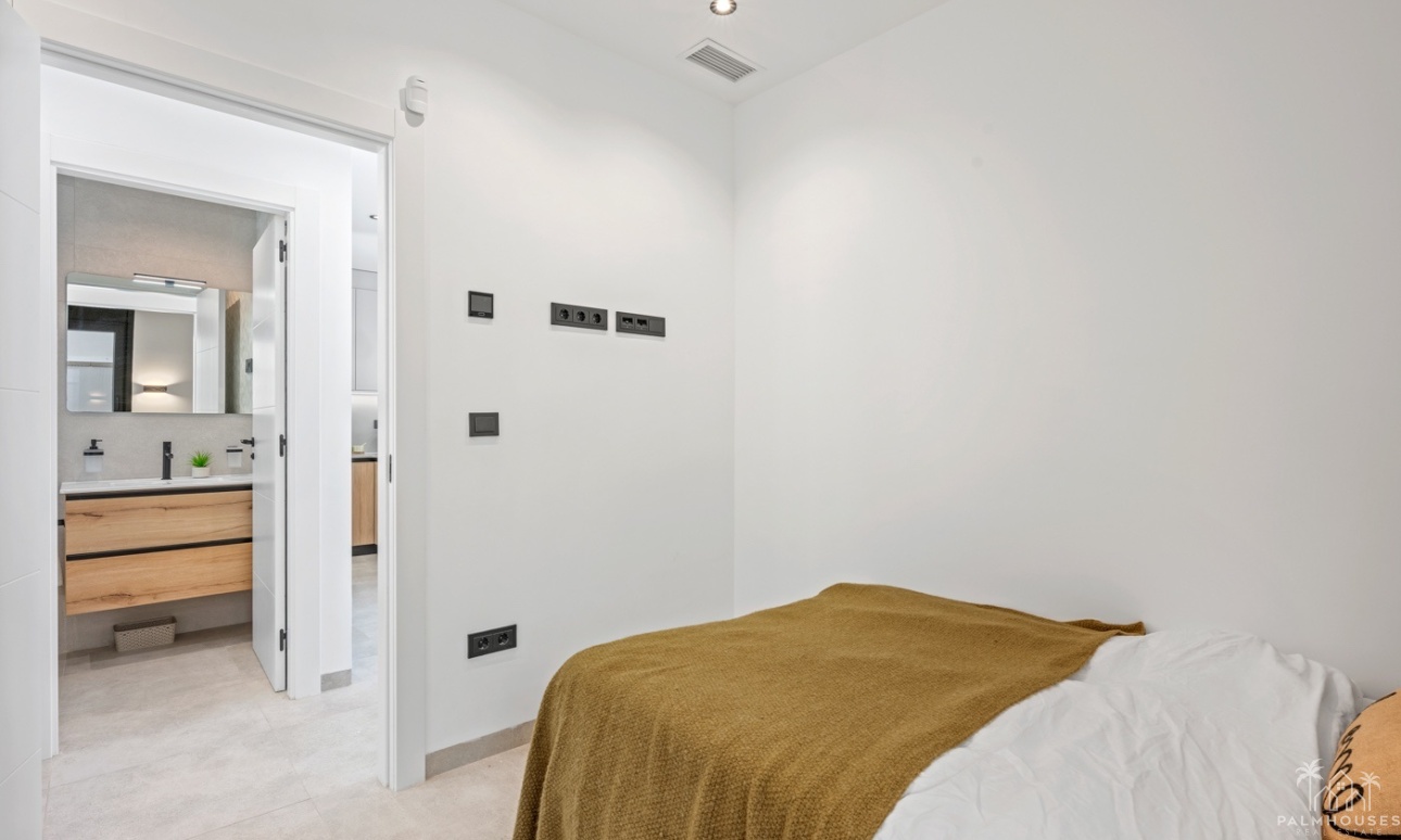 Resale - Villa - Orihuela Costa - Blue Lagoon