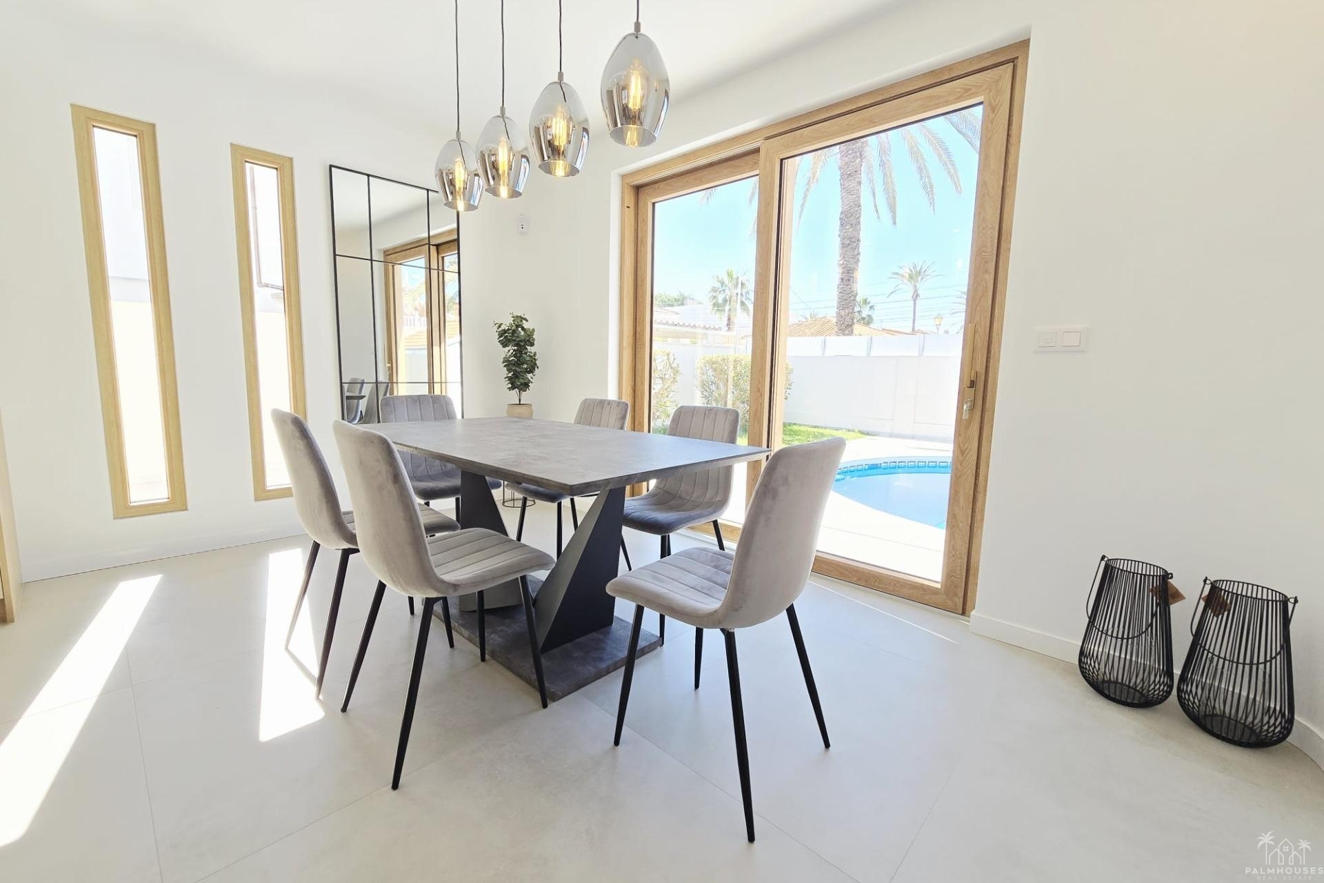 Resale - Villa - Orihuela Costa - Cabo Roig