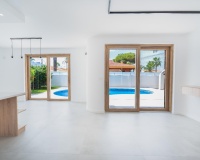 Resale - Villa - Orihuela Costa - Cabo Roig