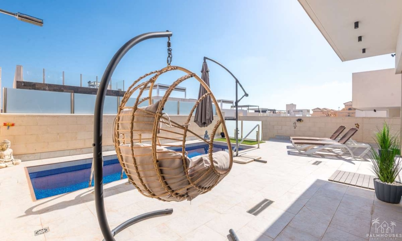 Resale - Villa - Orihuela Costa - Costa Blanca