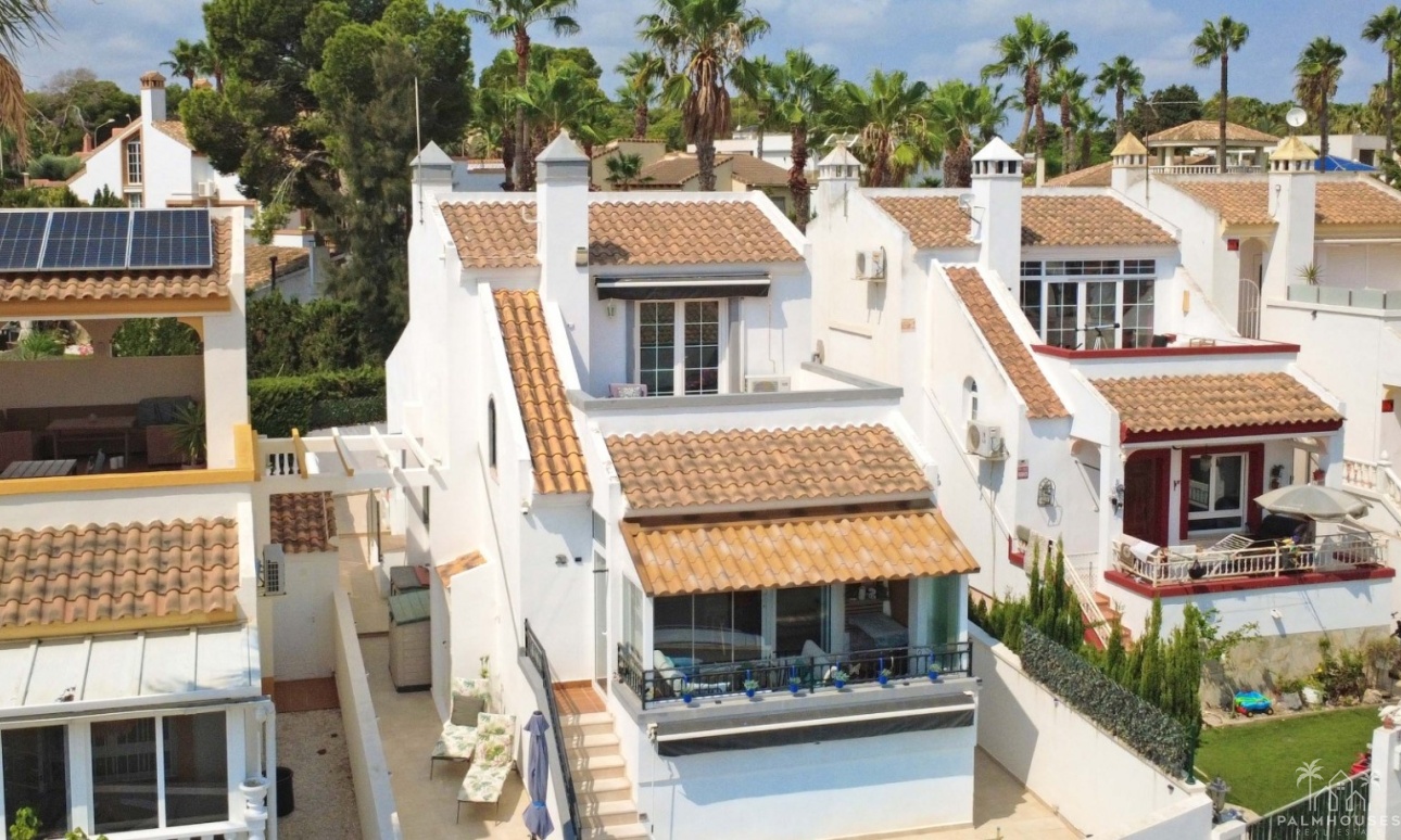 Resale - Villa - Orihuela Costa - Costa Blanca