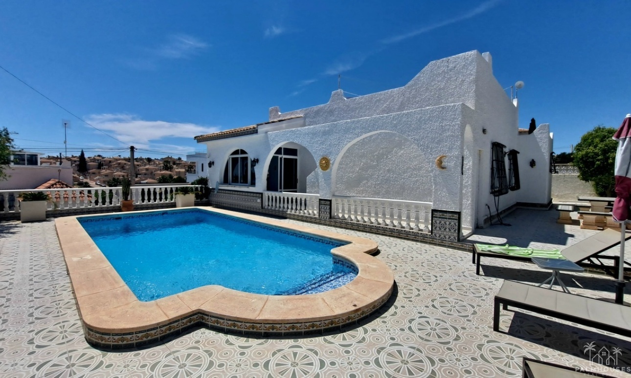 Resale - Villa - Orihuela Costa - Costa Blanca