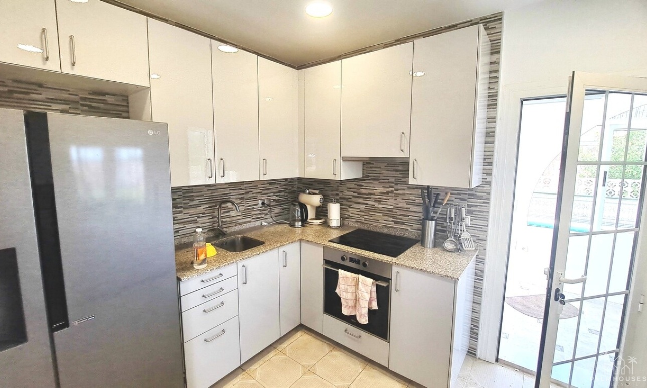 Resale - Villa - Orihuela Costa - Costa Blanca