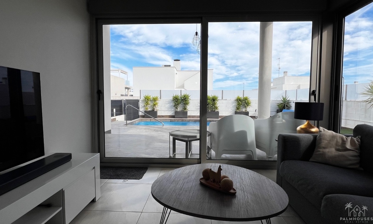 Resale - Villa - Orihuela Costa - Costa Blanca