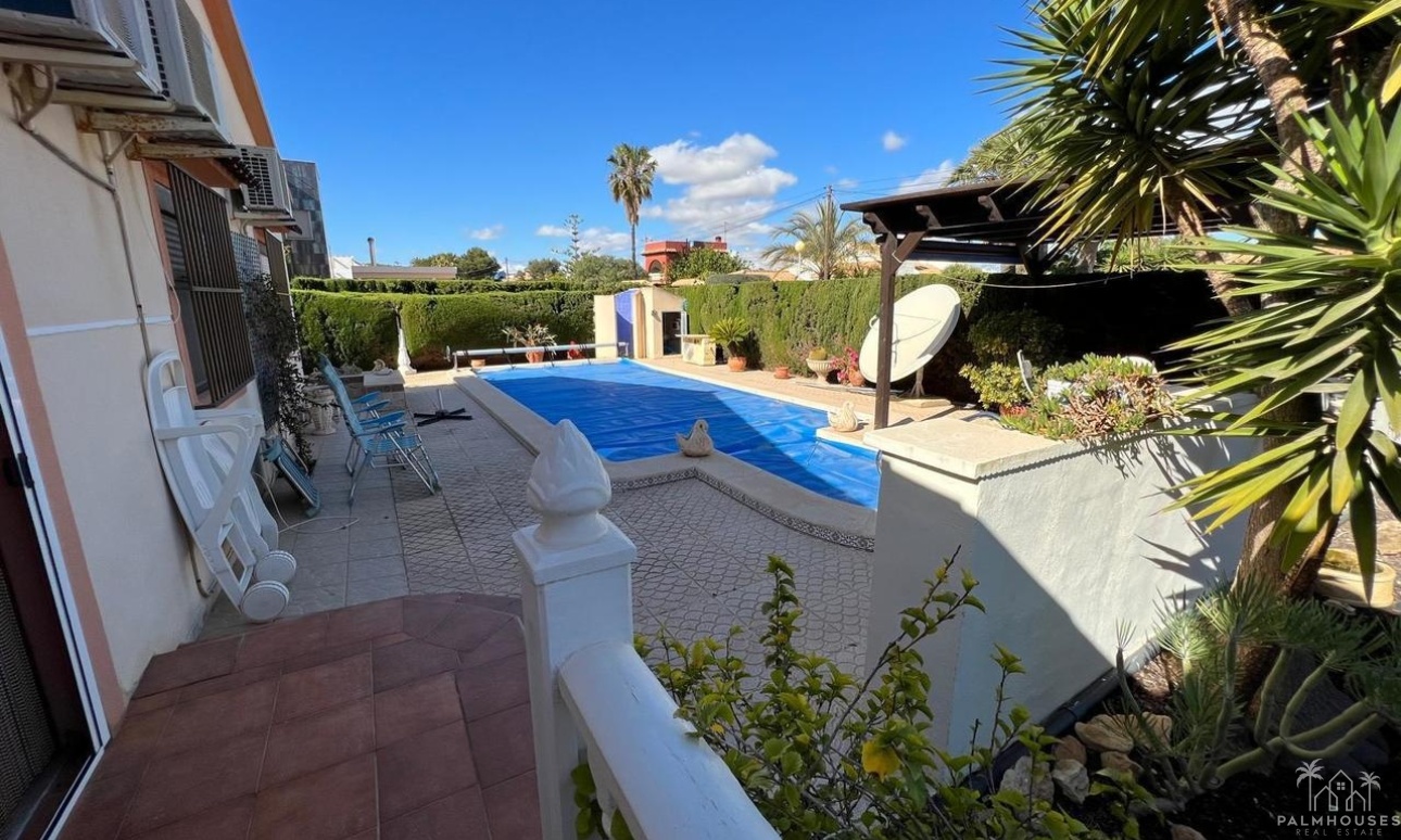 Resale - Villa - Orihuela Costa - Costa Blanca