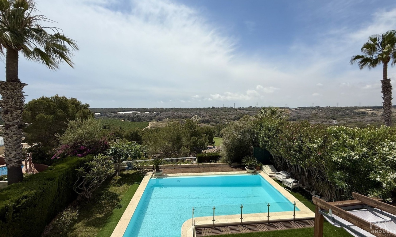 Resale - Villa - Orihuela Costa - Costa Blanca