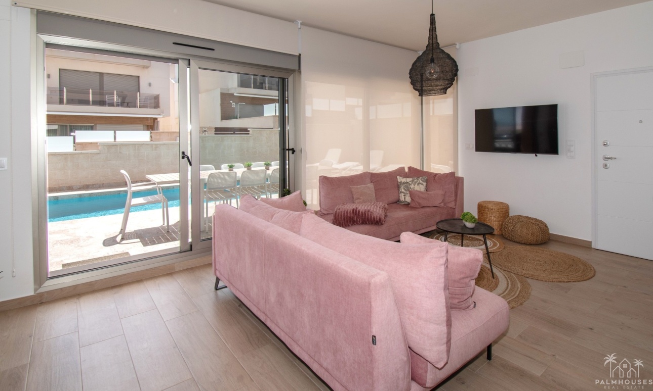 Resale - Villa - Orihuela Costa - Costa Blanca