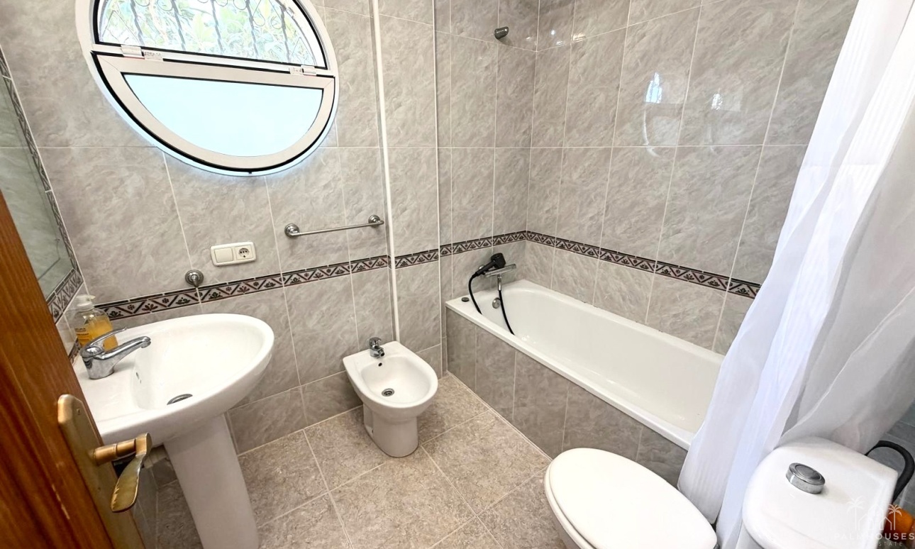 Resale - Villa - Orihuela Costa - Costa Blanca
