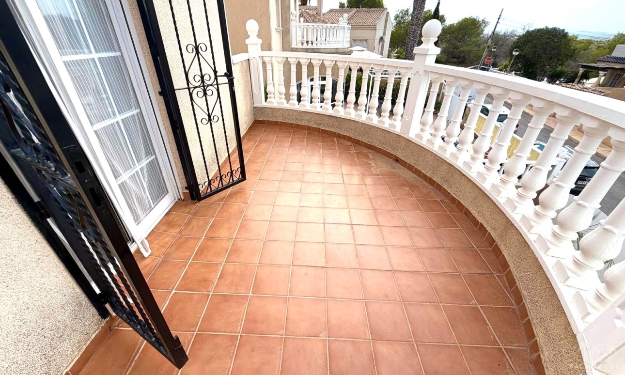 Resale - Villa - Orihuela Costa - Costa Blanca