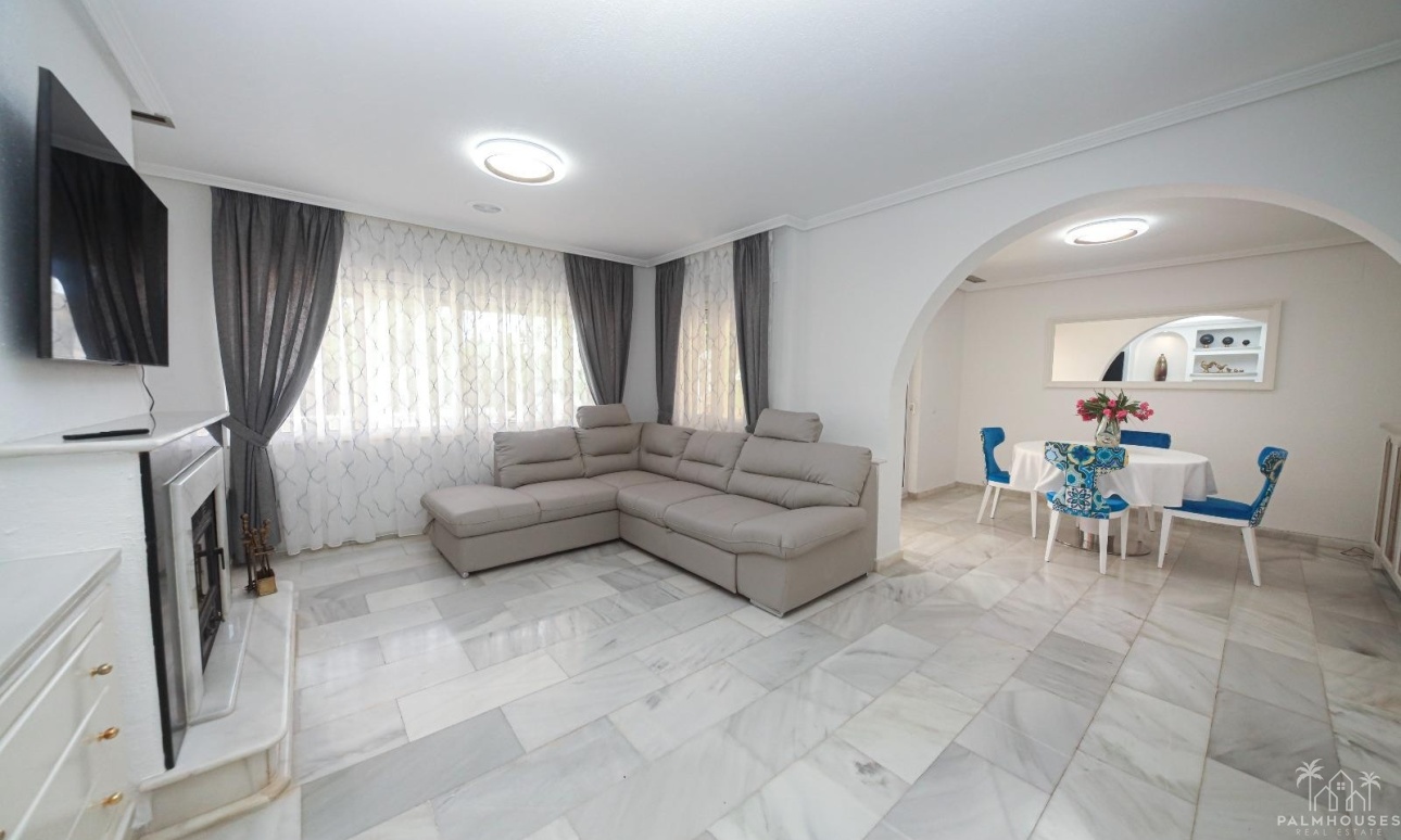 Resale - Villa - Orihuela Costa - Dehesa De Campoamor