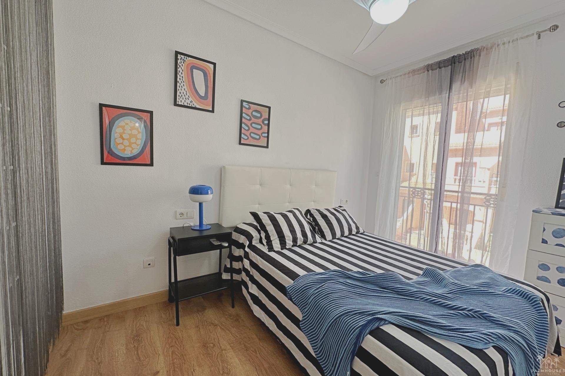Resale - Villa - Orihuela Costa - La Zenia
