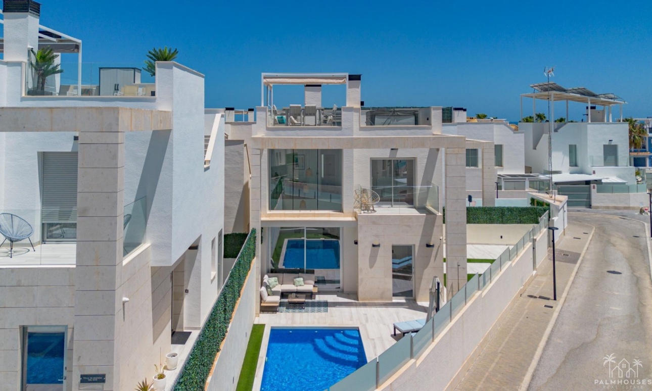 Resale - Villa - Orihuela Costa - Lomas de Cabo Roig
