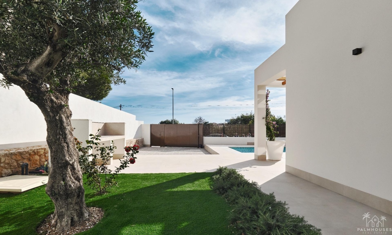Resale - Villa - Orihuela Costa - Lomas de Don Juan