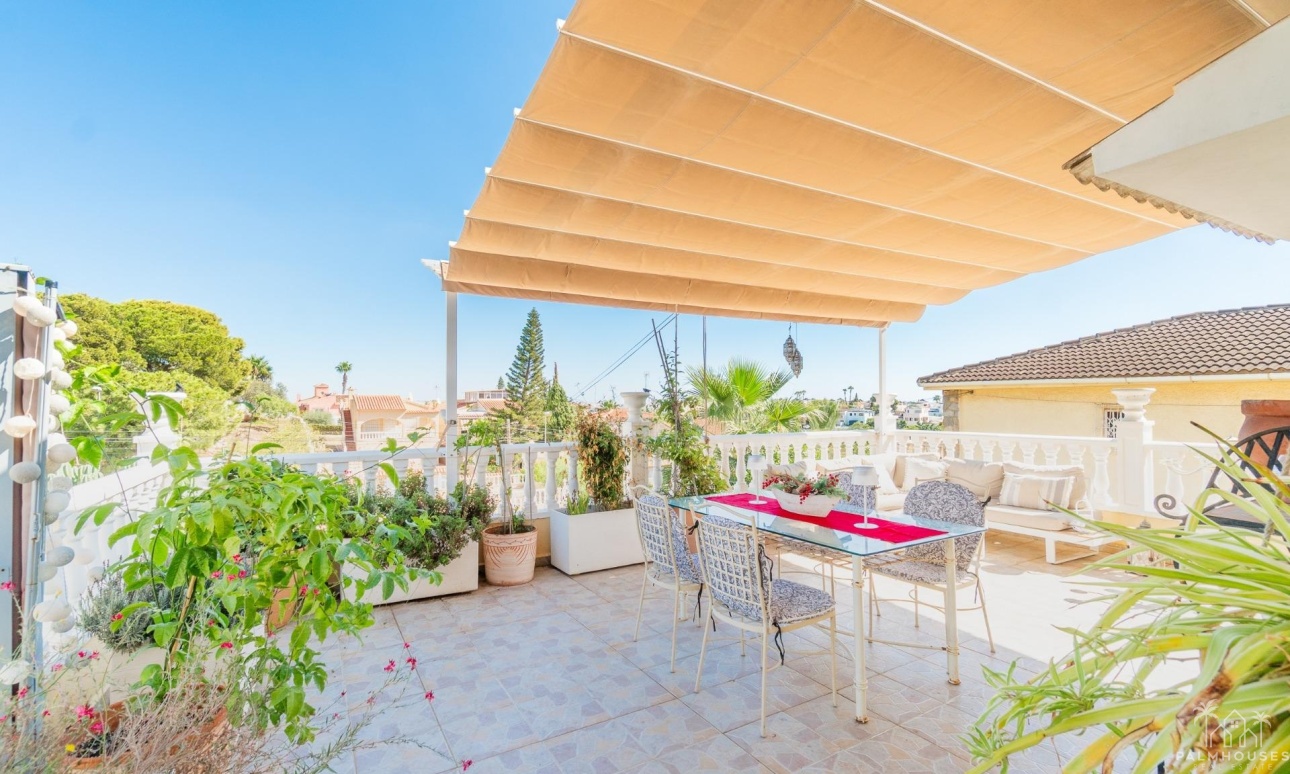 Resale - Villa - Orihuela Costa - Los Balcones