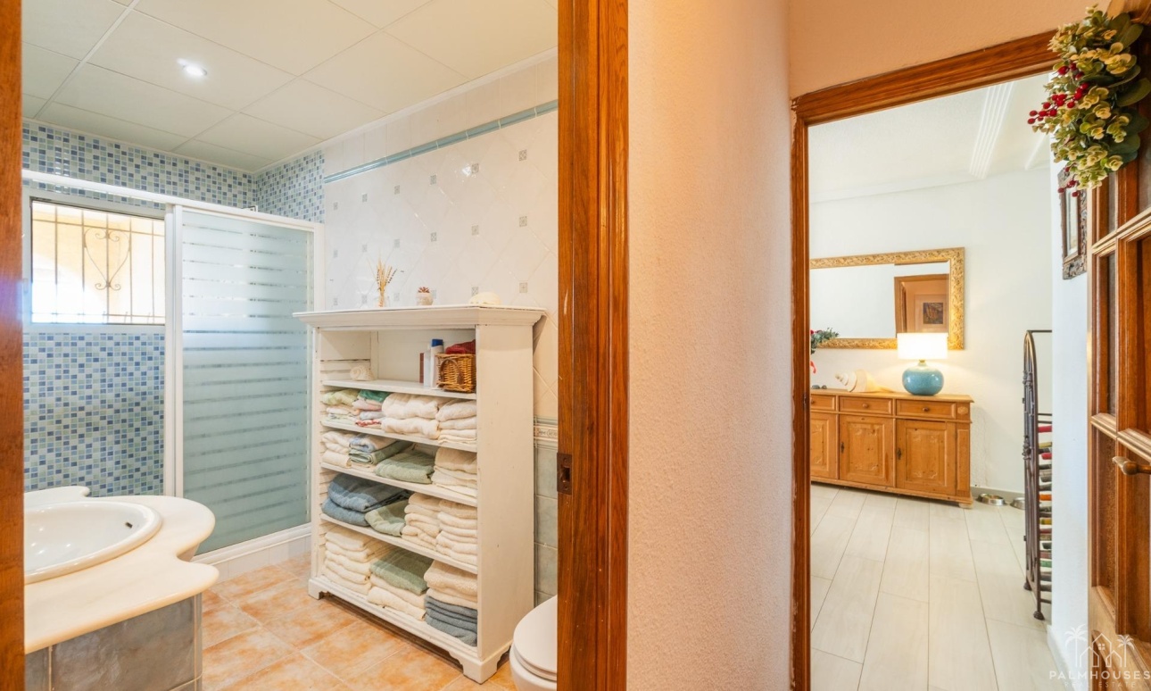 Resale - Villa - Orihuela Costa - Los Balcones