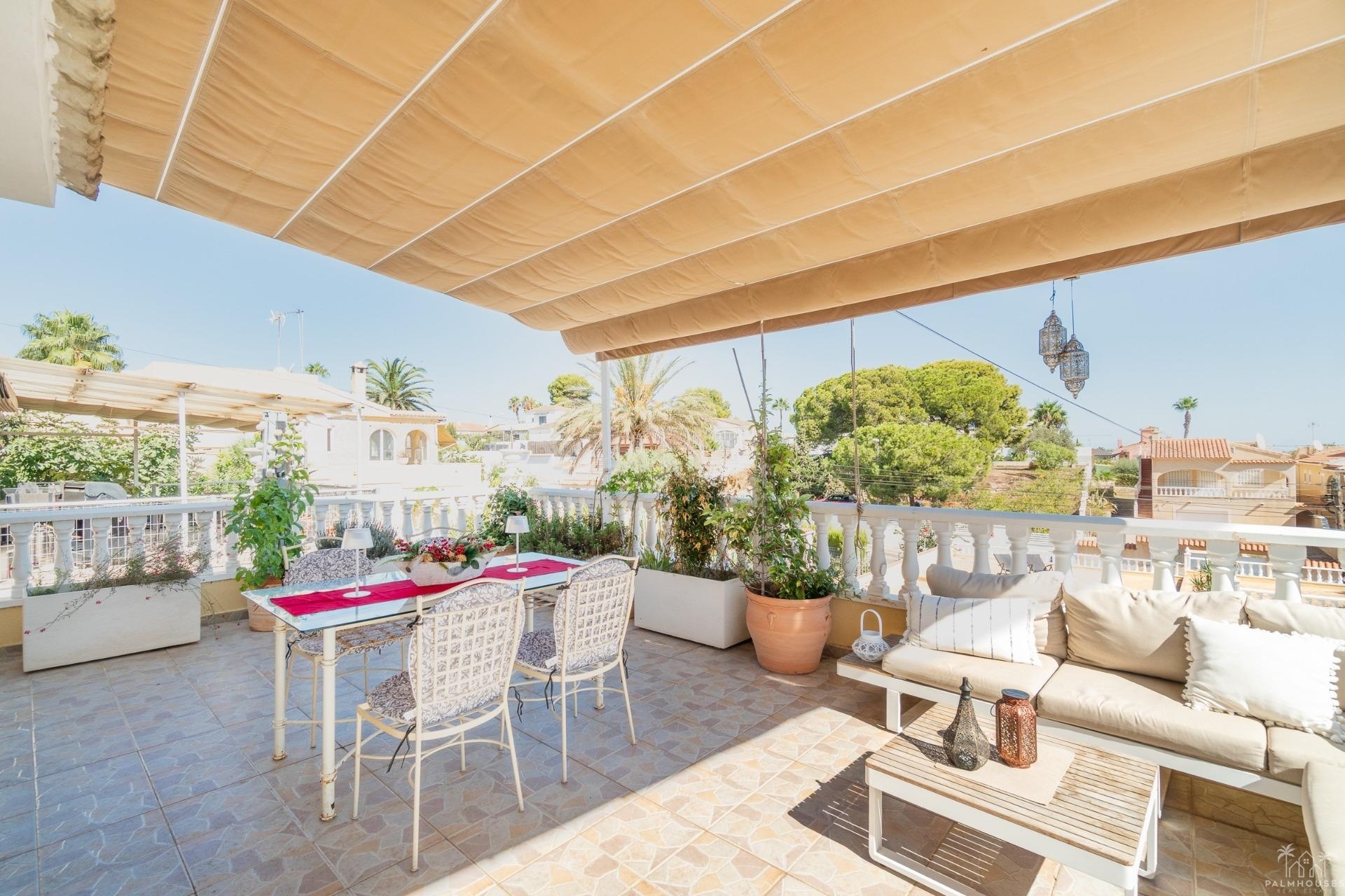 Resale - Villa - Orihuela Costa - Los Balcones