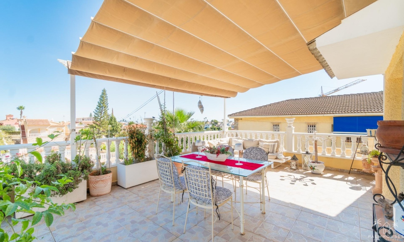 Resale - Villa - Orihuela Costa - Los Balcones