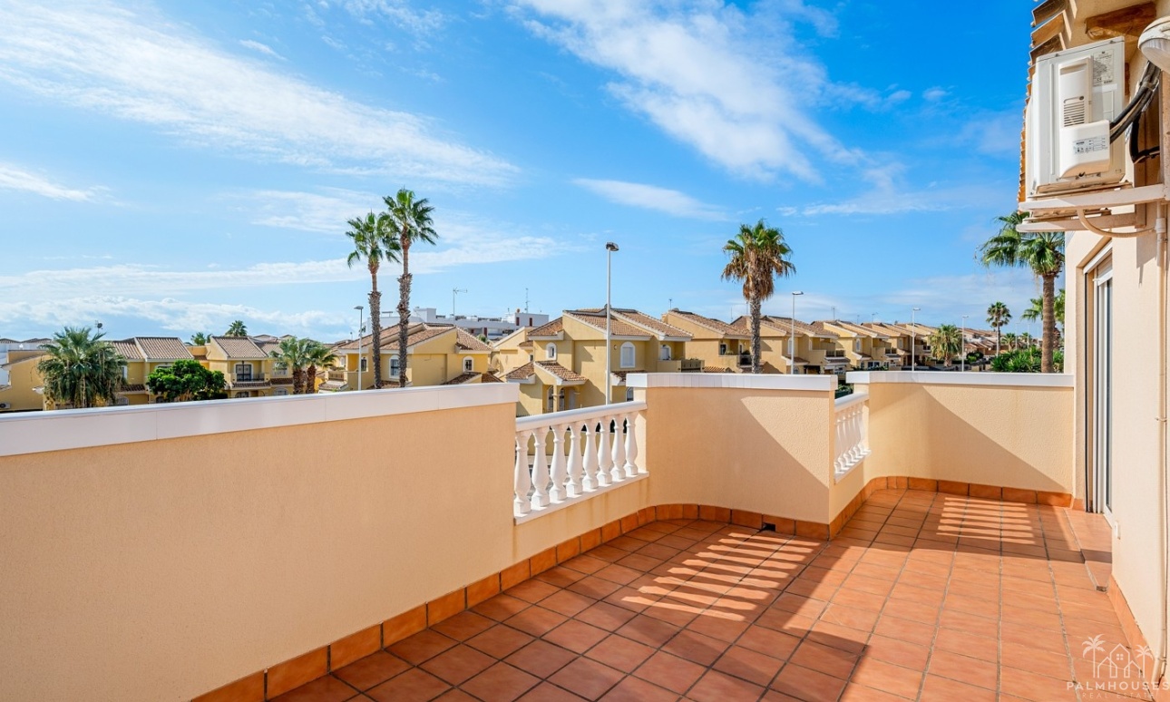 Resale - Villa - Orihuela Costa - Los Dolses