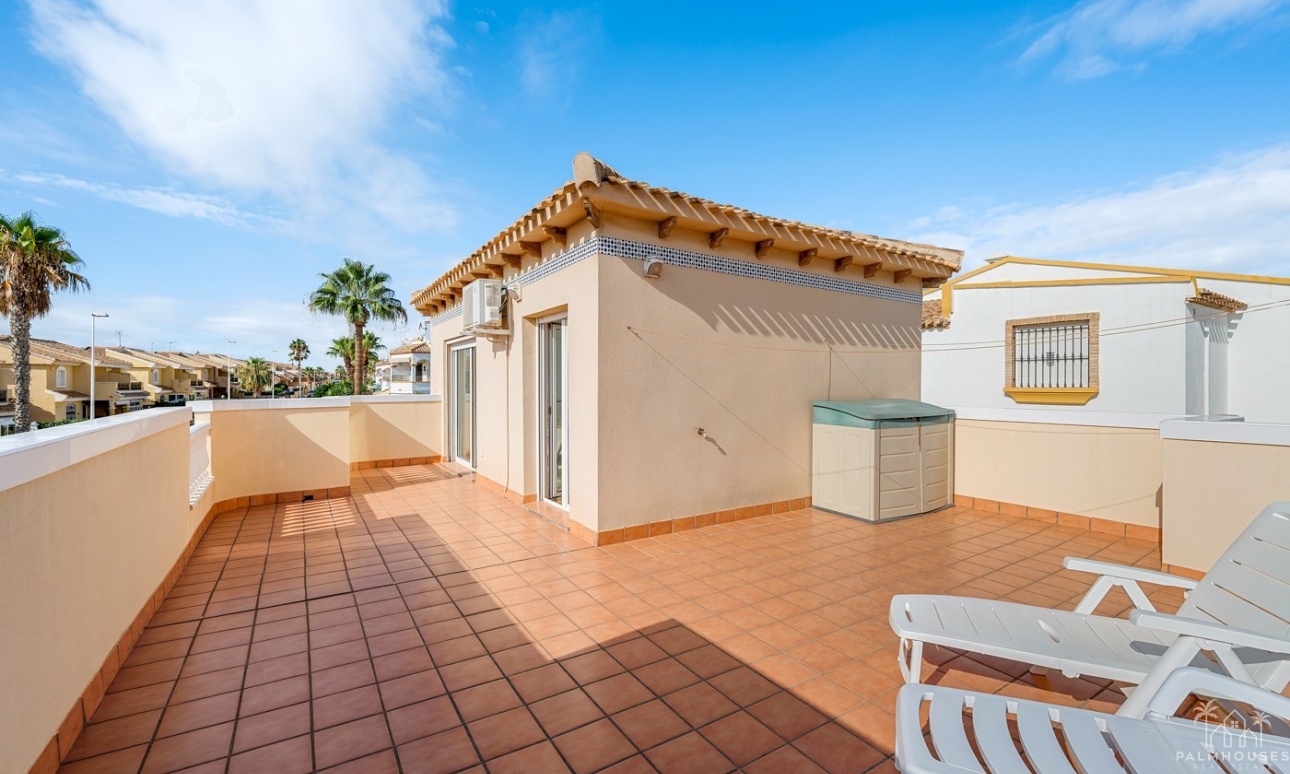 Resale - Villa - Orihuela Costa - Los Dolses