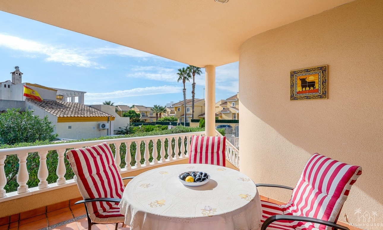 Resale - Villa - Orihuela Costa - Los Dolses