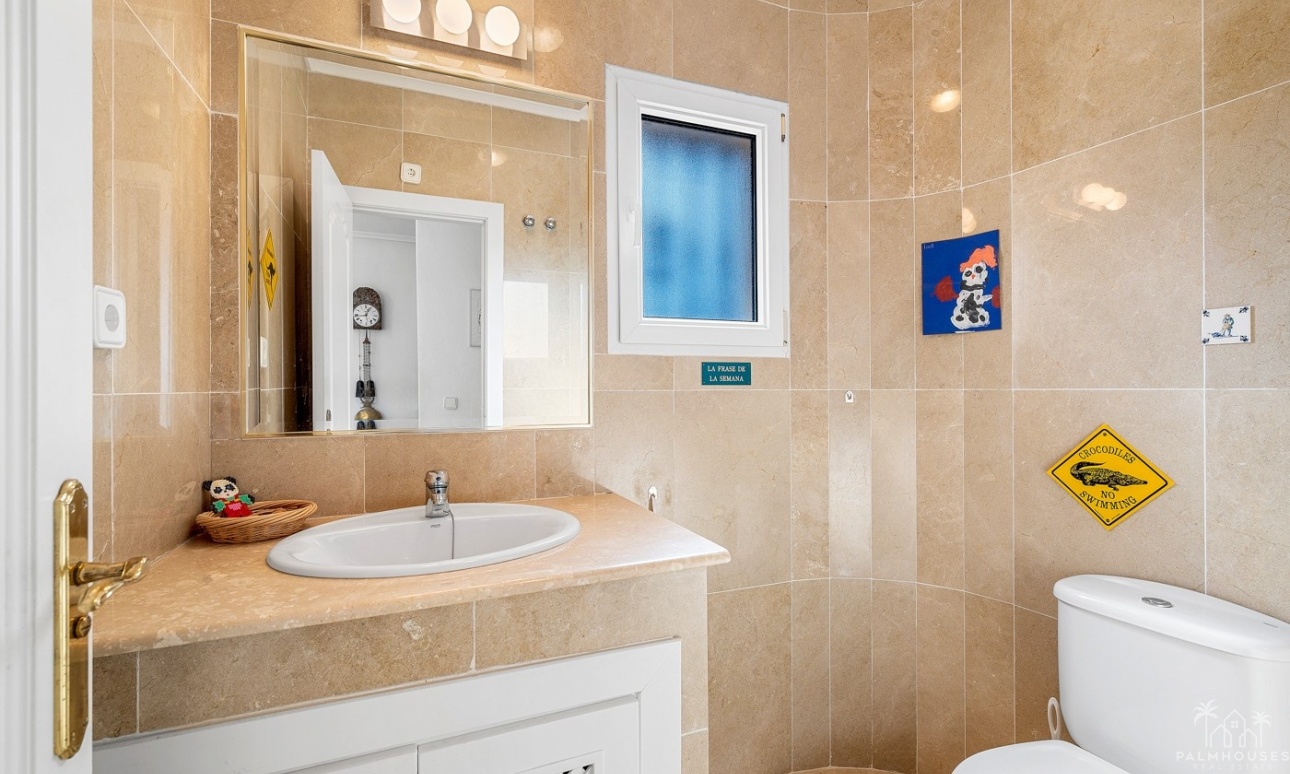 Resale - Villa - Orihuela Costa - Los Dolses