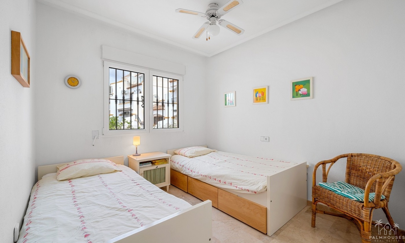 Resale - Villa - Orihuela Costa - Los Dolses