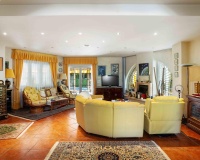 Resale - Villa - Orihuela Costa - Muy Cerca De La Playa