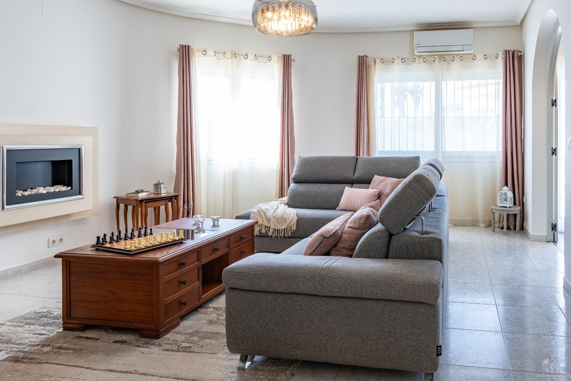 Resale - Villa - Orihuela Costa - Playa Flamenca